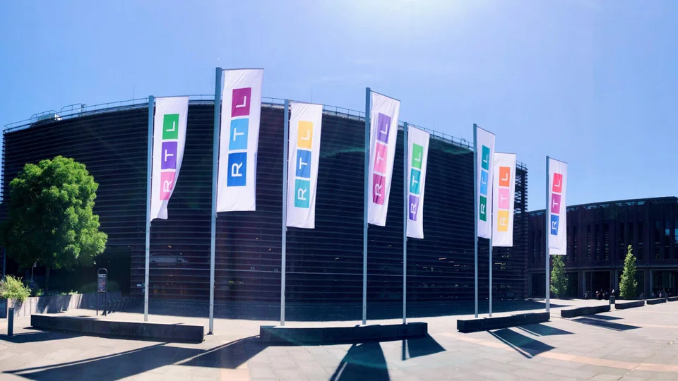 RTL plans to reorganise its portfolio of publications and concentrate on flagship titles, which represent about 70 per cent of current sales.