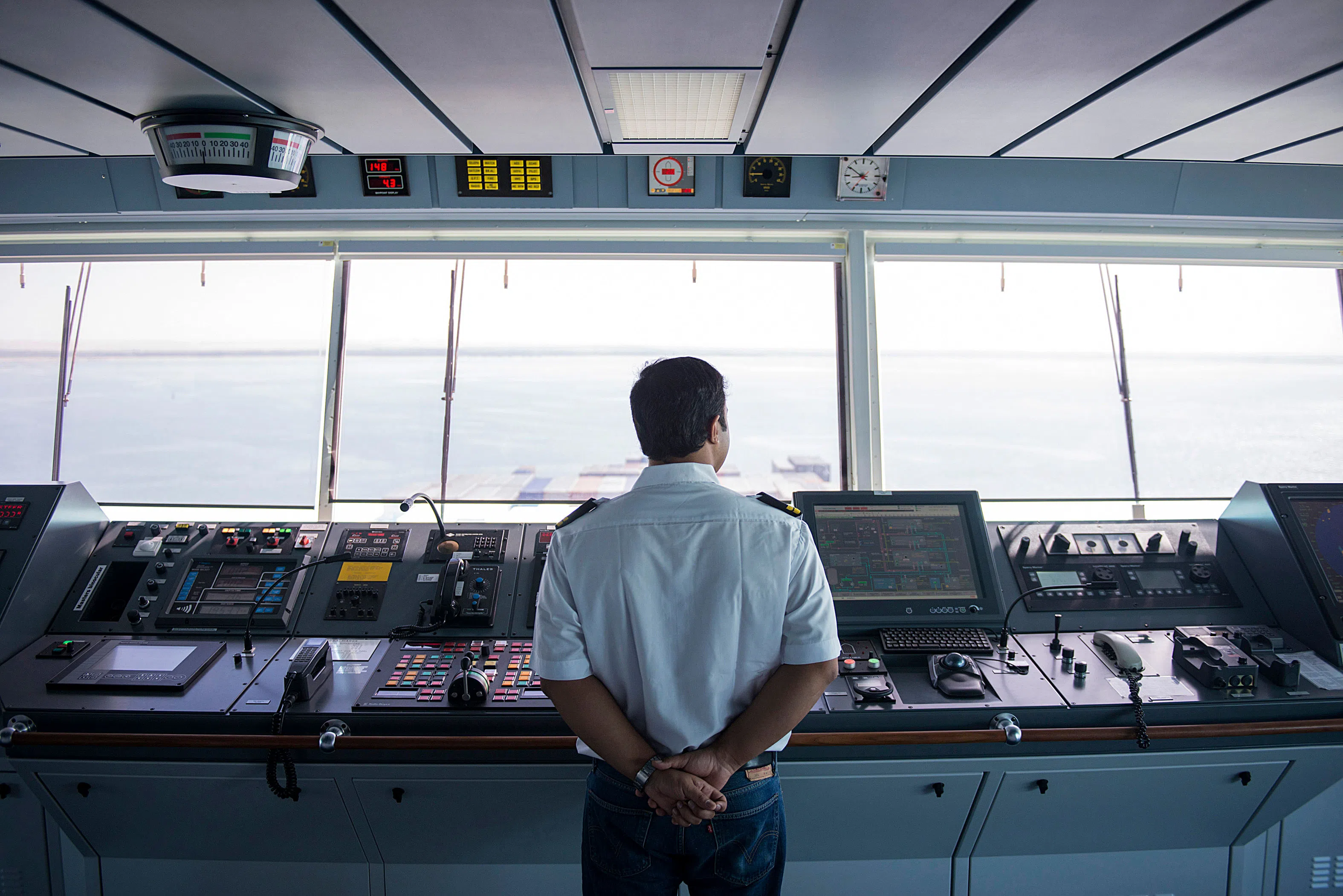 Ais marine traffic. Отслеживание судов в реальном времени. Морской трекер ais карта движения судов в реальном времени. Ship s tracking. Марине трафик карта в реальном времени.