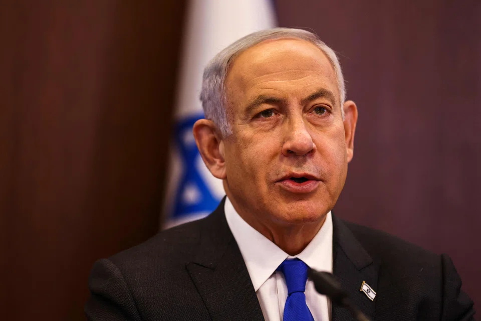 Proponents of Israeli PM Netanyahu’s plan say it’s needed to restore balance between the three branches of government, arguing that the supreme court has become overly activist. 