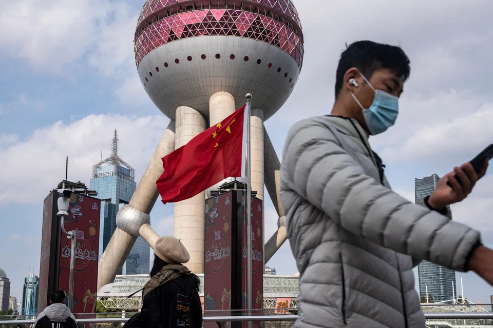 China’s direct investment liabilities in its balance of payments declined by US$11.8 billion in the third quarter.