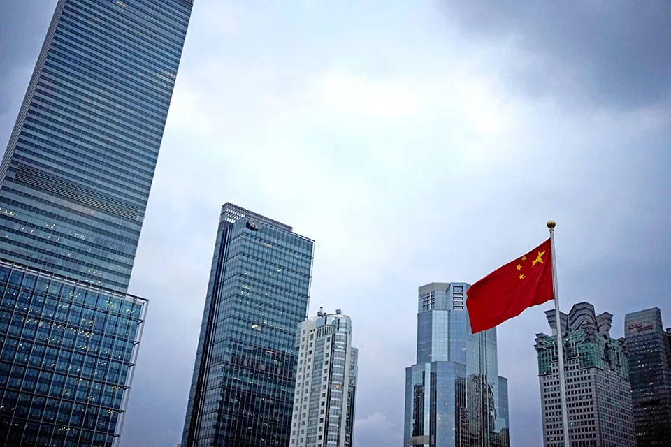 Against the broad slowdown in the economy in October, China’s fiscal revenue growth has picked up pace as the impact of value-added tax (VAT) credit rebates soothed at the end of the year.