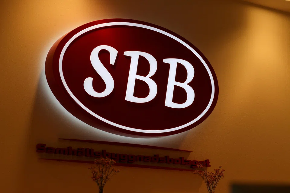 Loss-making SBB, at the epicentre of a Swedish property crash, late last year spent 403.8 million euros (S$589 million) to buy back debt at a small discount to the nominal value.