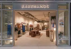 Our Barehands works with artisans in marginalised communities, such as Afghan refugees living in Malaysia, to create handcrafted products.