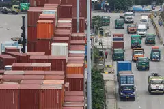 Exports dropped 11.33 per cent in March from a year earlier to US$23.5 billion, compared with 4.44 per cent growth in February. 