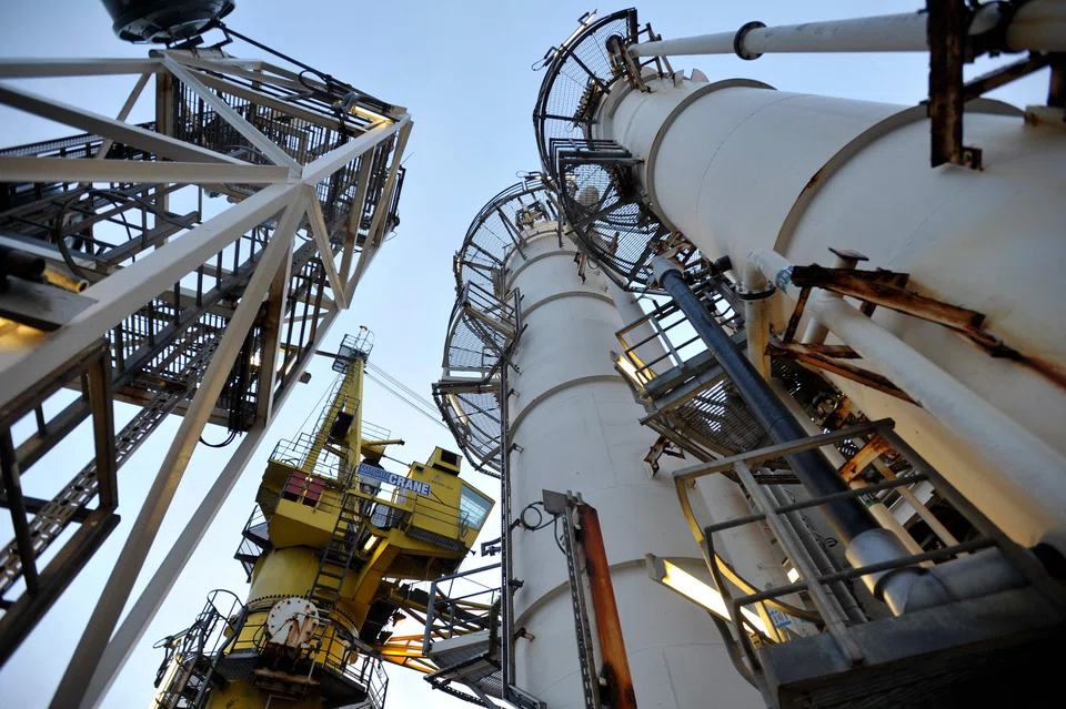 Brent traded below US$86 a barrel, putting the global benchmark on course for a drop of more than 2 per cent this week. 