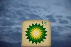 BP has agreed to buy a 40.5% stake and become operator of an Australian renewable energy project that could become one of the world's biggest producers of green hydrogen, the global oil major said, without disclosing how much it paid. 