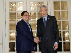 Vietnam's Prime Minister Pham Minh Chinh (left) meeting Singapore Prime Minister Lee Hsien Loong at the Istana on Feb 9, 2023 during his three-day official visit to Singapore.