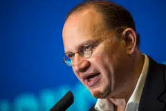 Mark Tucker says HSBC is “strongly confident in its investment in China” and will actively support Hong Kong to be an international financial hub, and Britain-China cooperations.