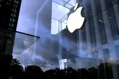US district judge Yvonne Gonzalez Rogers’ decision clears the way for shareholders led by a British pension fund to sue over a one-day plunge that wiped out US$74 billion of Apple’s market value.