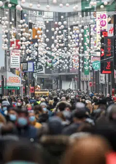 Shoppers in the streets of Cologne in western Germany last month. The German Chamber of Commerce and Industry said the unfilled positions have resulted in a loss of 100 billion euros (S$143 billion) in potential value creation. 