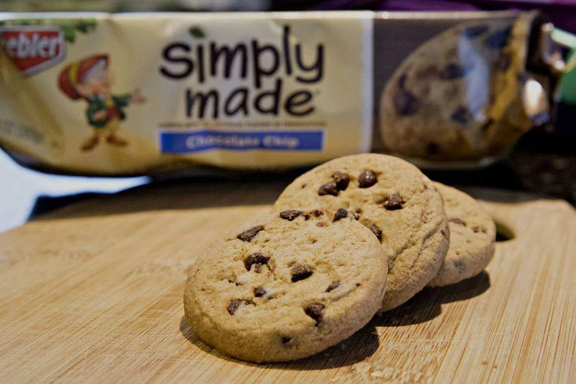 Kellogg to switch delivery model for US snacks unit to cut costs