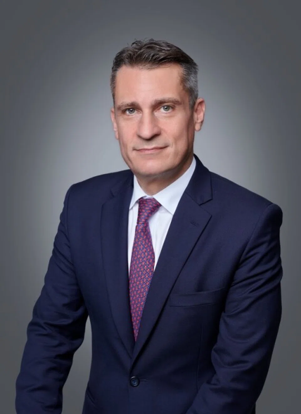 Lombard Odier's Vincent Magnenat notes that investors may not want to invest in private assets now, given that the high interest rate environment provides relatively risk-free yet high-return fixed-income investment opportunities.