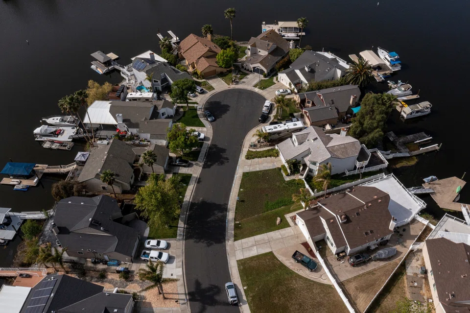 The average for a 30-year loan declined to 5.10 per cent from 5.25 per cent last week, Freddie Mac said in a statement on Thursday (May 26). 
