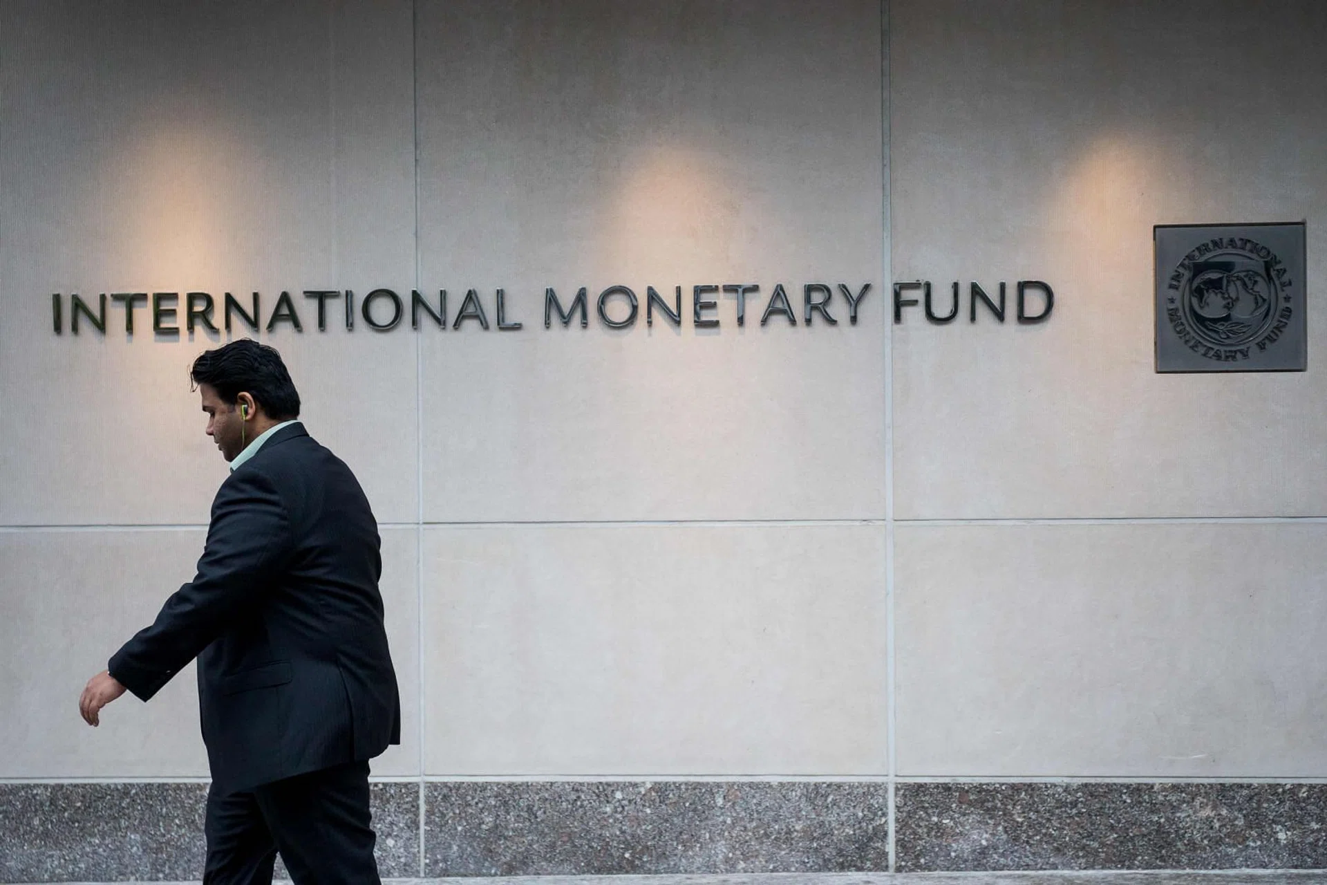 IMF to help Somalia print first banknotes in a quarter century