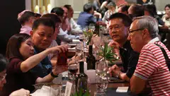 Editor Chen Huifen (left) hosting a table of subscribers at the Meet the BT Newsroom dinner last Wednesday evening.