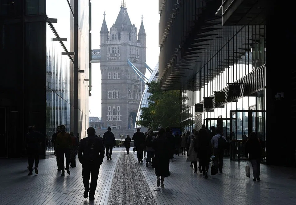 Confidence indicators have been sending conflicting messages over the state of the economy as forecasters warn that the UK is likely heading into recession in the first half of 2023.