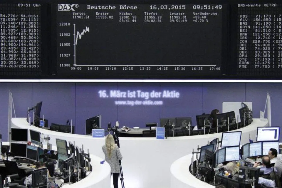 European stocks are looking to end the first quarter of the year with gains, buoyed by signs of economic resilience and hopes that central banks are near the end of their tightening cycles. 