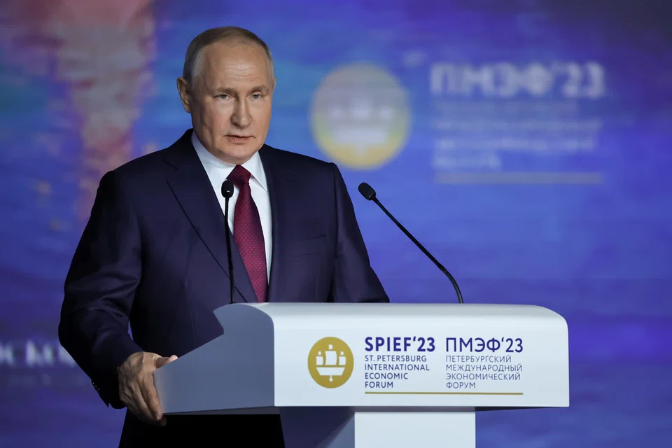 Analysts say they believe Beijing opted for a “wait-and-see” approach to the crisis, driven in part by an understanding that the rebellion exposed fissures in Putin’s grip.