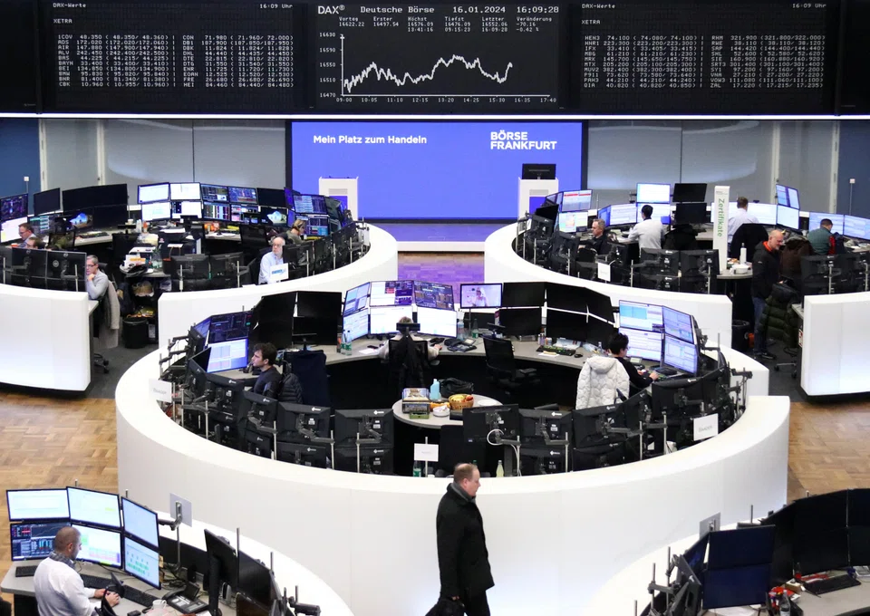 The pan-European Stoxx 600 index has held steady at 485.67 at close, logging a 1.4 per cent rise in January, its third consecutive monthly gain.
