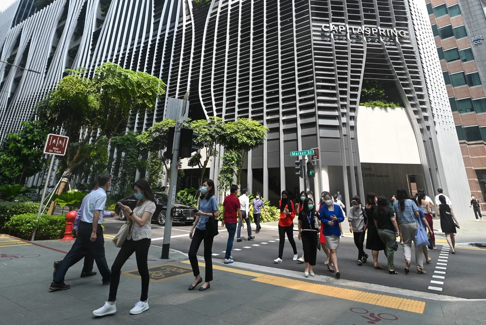 Overall unemployment rate slid to 1.9 per cent in August; resident unemployment, to 2.7 per cent and citizen unemployment rate, to 2.8 per cent, according to the Ministry of Manpower's monthly unemployment situation report.