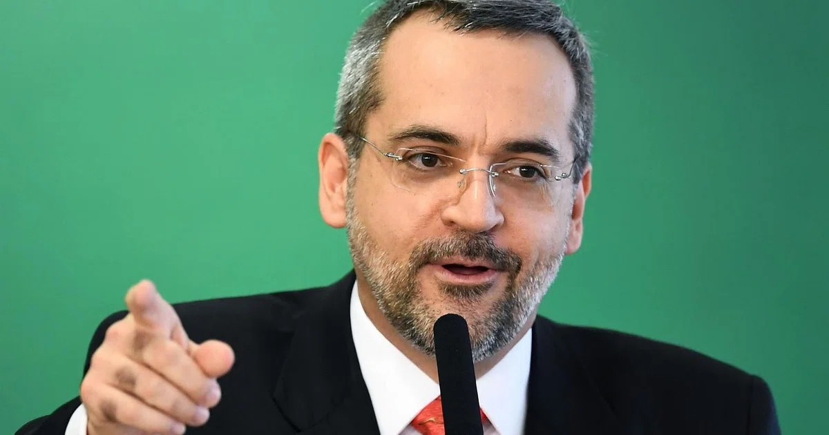 Brazil's education minister mocked for Twitter spelling error - The ...