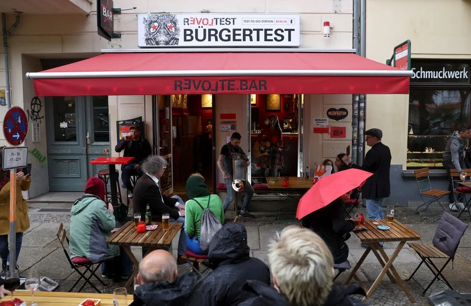 Ifo said its latest employment barometer showed “the employment outlook for the first quarter of 2023 is positive, driven primarily by service providers. 