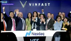 VinFast global CEO Thuy Le (centre, in blue scarf) at the Nasdaq stock exchange in New York after ringing the opening bell.