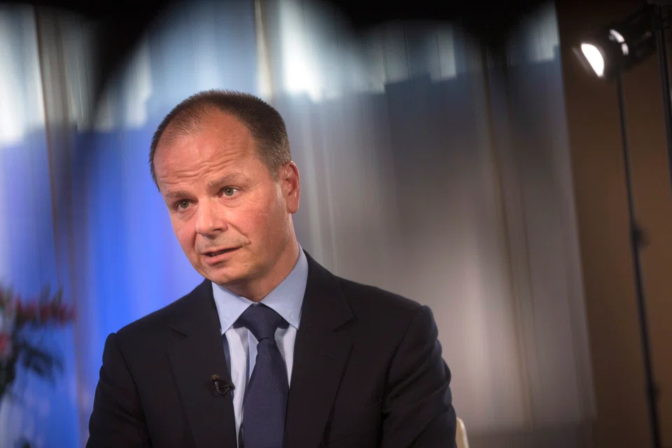 Ewen Stevenson said that on its current trajectory, HSBC would be about US$500 million short of its cost target next year. 