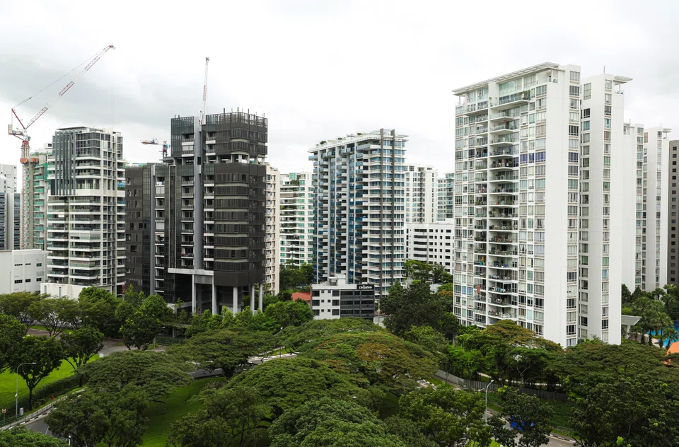 Agents attribute the slowdown to fewer tenants in today’s market, rents that have been pushed too high, an uncertain economic climate and increasing options as residential projects are completed. 