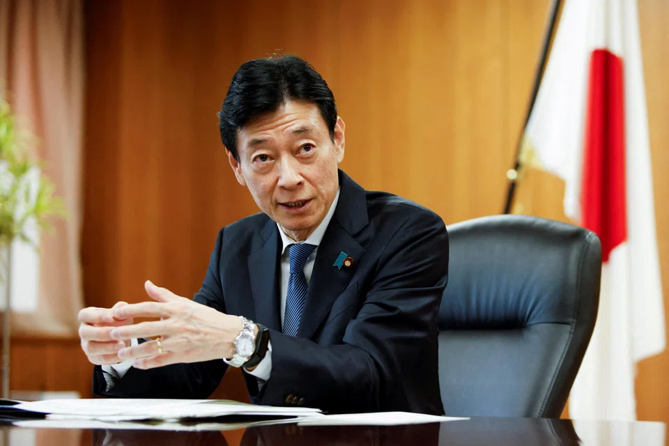 The government plans to give up to 184.6 billion yen in subsidies for eight storage battery-related proposals and up to 56.4 billion yen for two semiconductor-related projects, Industry Minister Yasutoshi Nishimura told reporters.