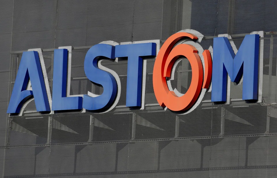 Alstom’s management, and its shares, have been under pressure since the group issued a cash warning in October, fuelling investors’ worries over debt. 