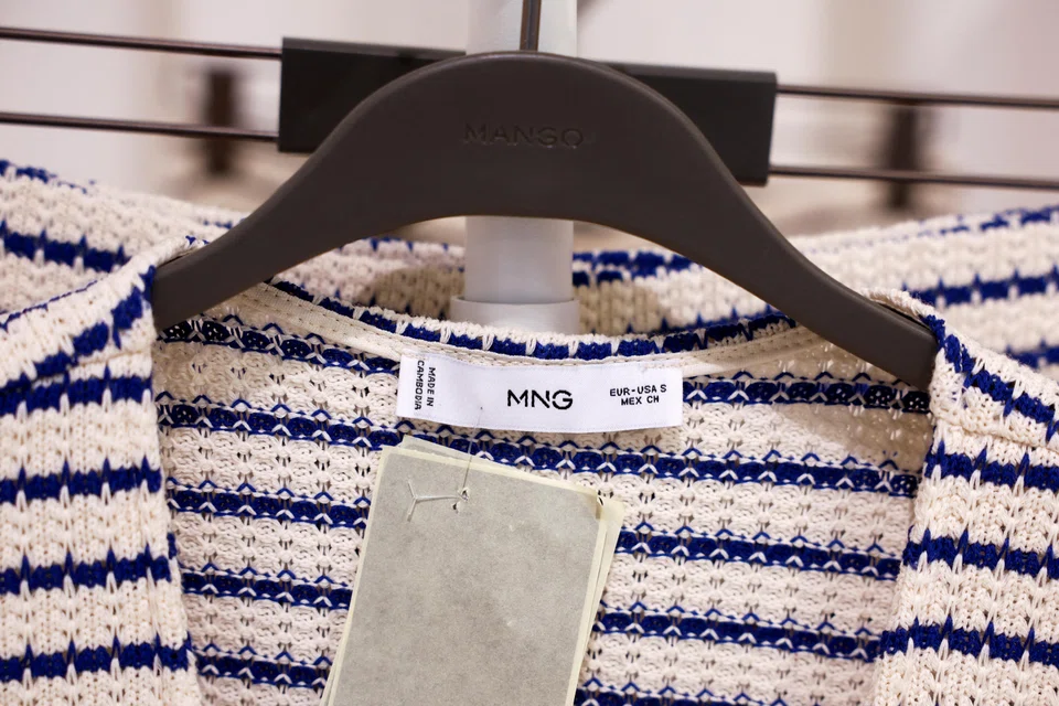 Mango is also offering clothes for men using “performance” fabrics that are more breathable and that better handle sweat on hot days.