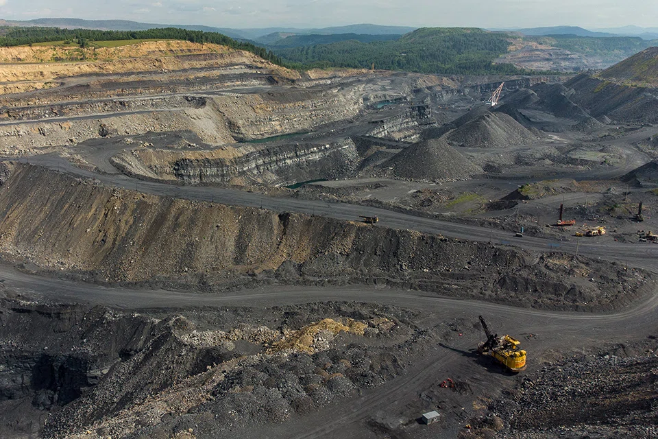 Coking coal imports from Russia jumped to 1.4 million tons in March, compared with 550,000 tons for the same month last year and 1.1 million tons in February.