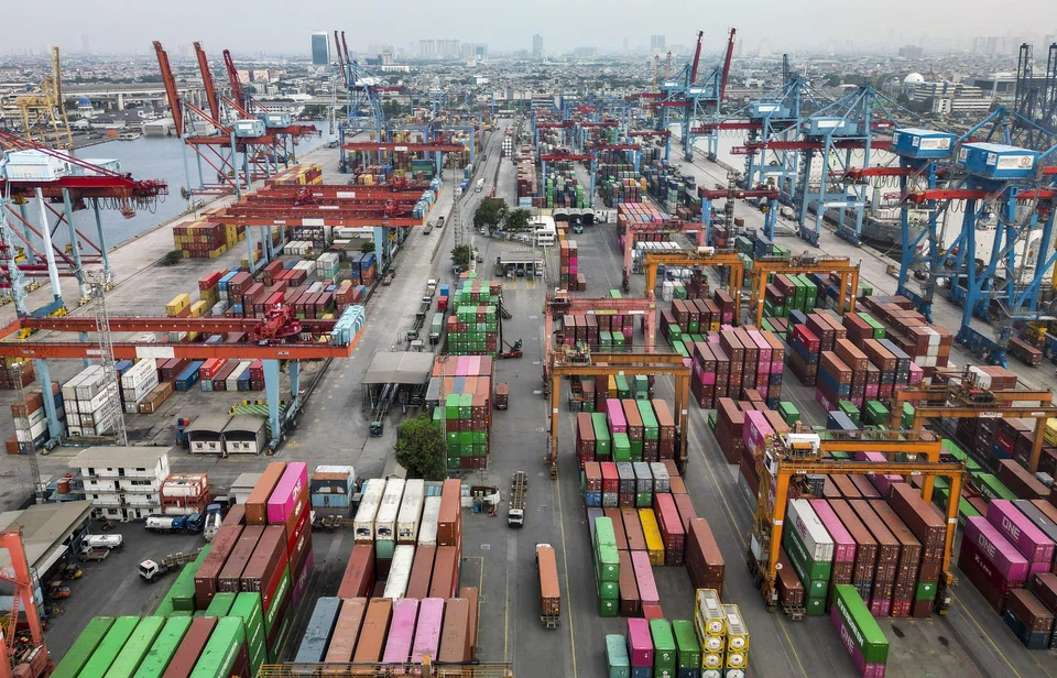 The Indonesian government has already set a lower tax rate on the earnings that exporters receive in interest from their rupiah term deposits at local banks.