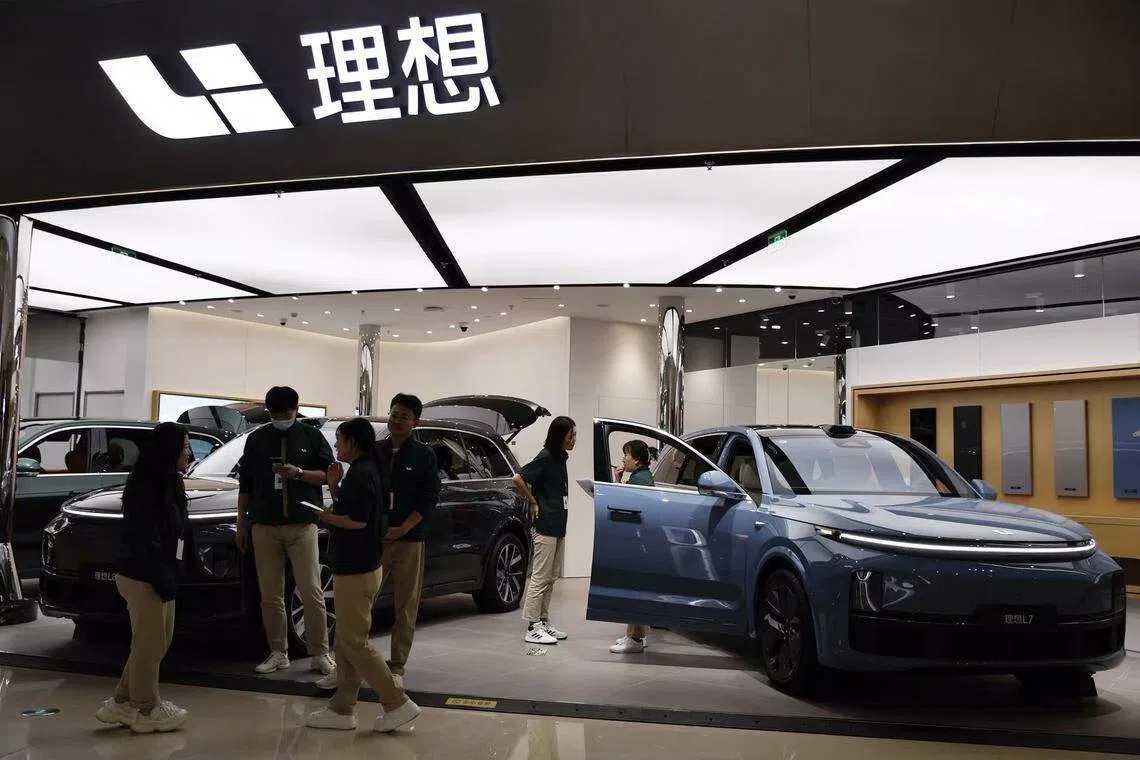 The new family flagship MEGA Max, touted by Li Auto as the fastest-charging mass-produced car, goes for 559,800 yuan, and deliveries will start on Mar 11.