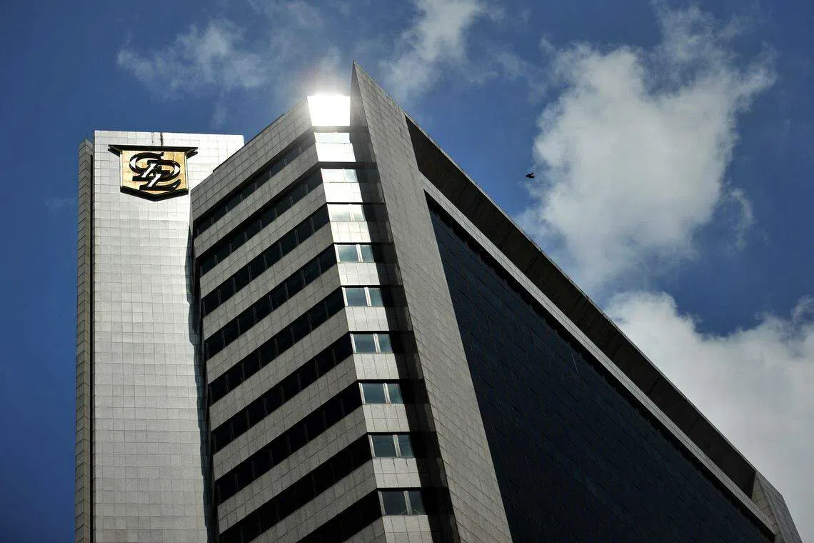 City Developments Limited (CDL) headquarters along Robinson Road.