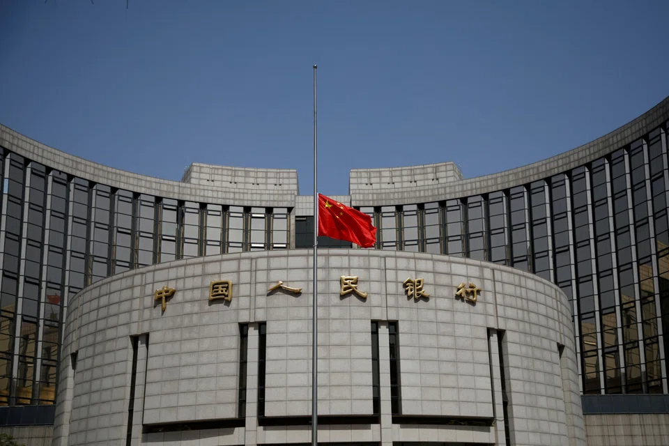 People’s Bank of China regulations require the four largest Chinese banks to have a minimum total loss-absorbing capacity of 16 per cent of their risk-weighted assets by 2025, and 18 per cent by 2028. 