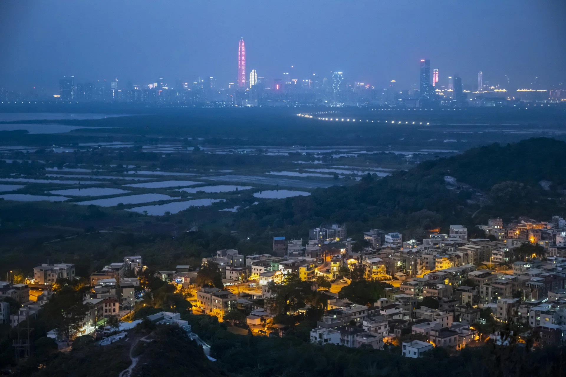 New World teams with Chinese state firm for Hong Kong property project -  The Business Times