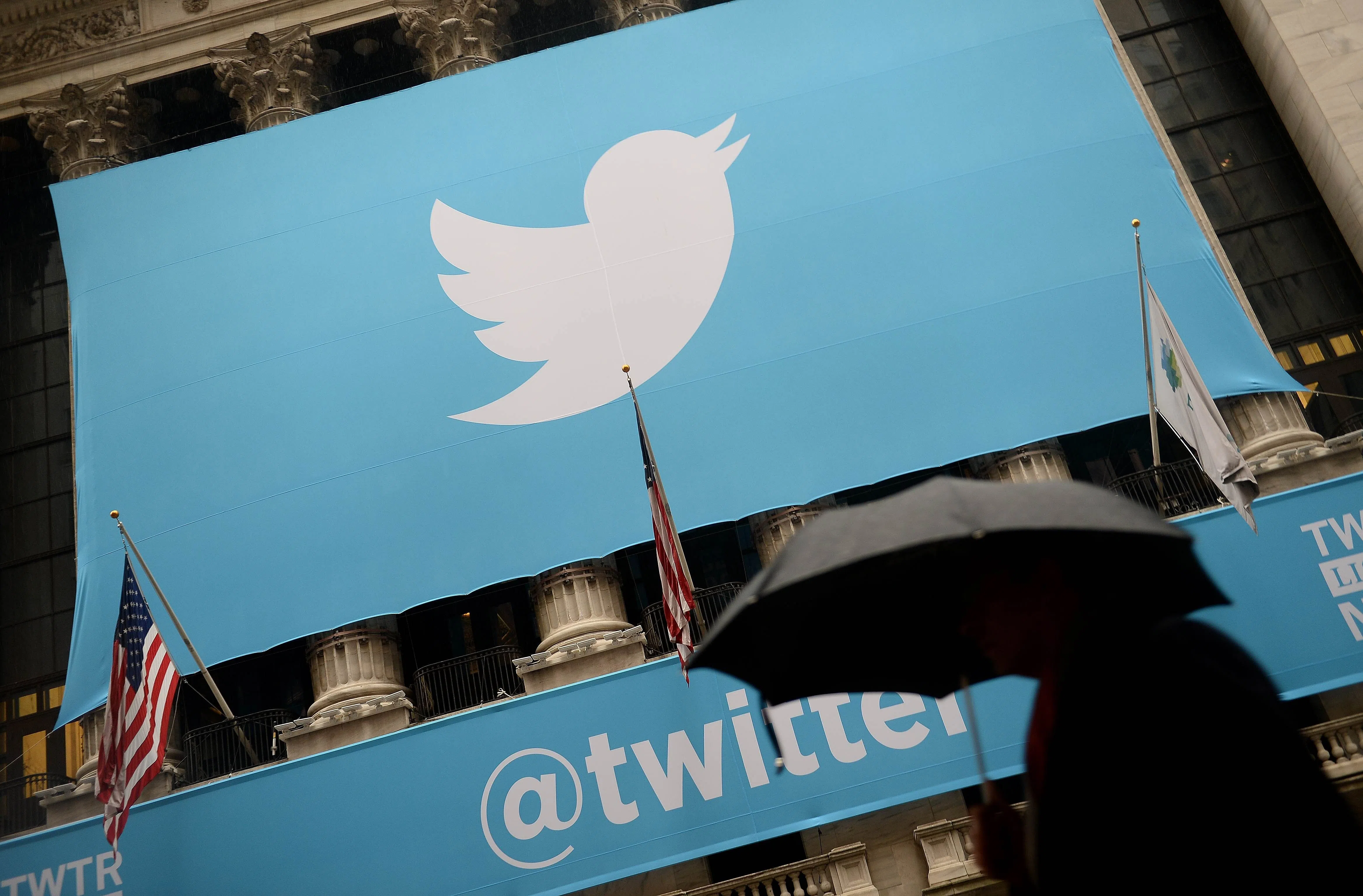 Twitter warns some users of possible state-sponsored cyber attack