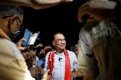 PH, led by prime minister hopeful Anwar Ibrahim, will supply the numbers needed to form a government with a simple majority in each state, while also backing a menteri besar candidate from BN in both.