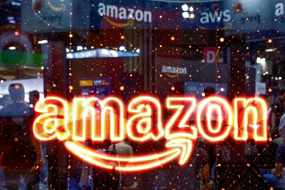 Amazon estimates revenue in the current quarter will be US$138 billion to US$143 billion, compared with analysts’ average projection of US$138.3 billion.