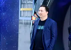 The biggest paper loss has been to the fortune of Pete Bodharamik, who controls the parent company, broadband-network provider Jasmine International, founded by his father. 