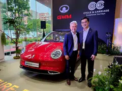 Wilfrid Foo (left), managing director of Direct Motor Interests for Jardine Cycle & Carriage, with Vudhigorn Suriyachantananont, vice-president of marketing in Asean for Great Wall Motor at the launch of the Ora Good Cat 03.
