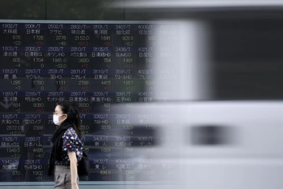 The benchmark Nikkei 225 index ended up 0.40 per cent or 111.66 points at 27,914.66.