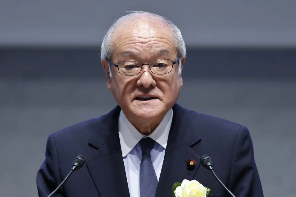 Japan's Finance Minister Shunichi Suzuki will visit Singapore and Vietnam from Jan 10 to 13, the Ministry of Finance said on Friday. 