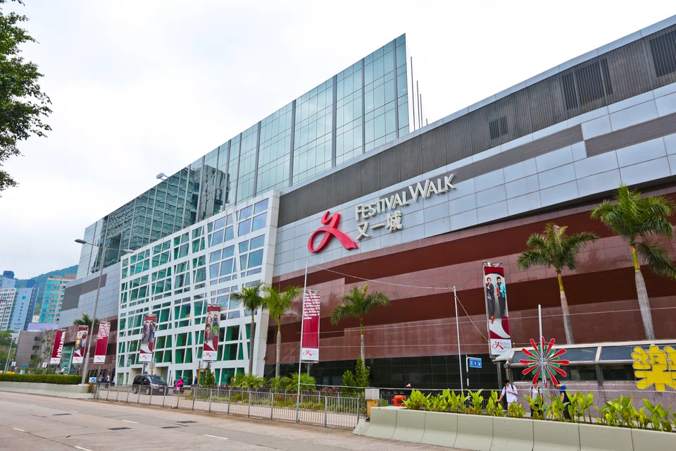 CGS-CIMB downgraded its call on Mapletree North Asia Commercial Trust (MNACT) to “hold” from “add”, as the near-term upside for its unit price is likely capped by the consideration price of its proposed merger with Mapletree Commercial Trust (MCT).