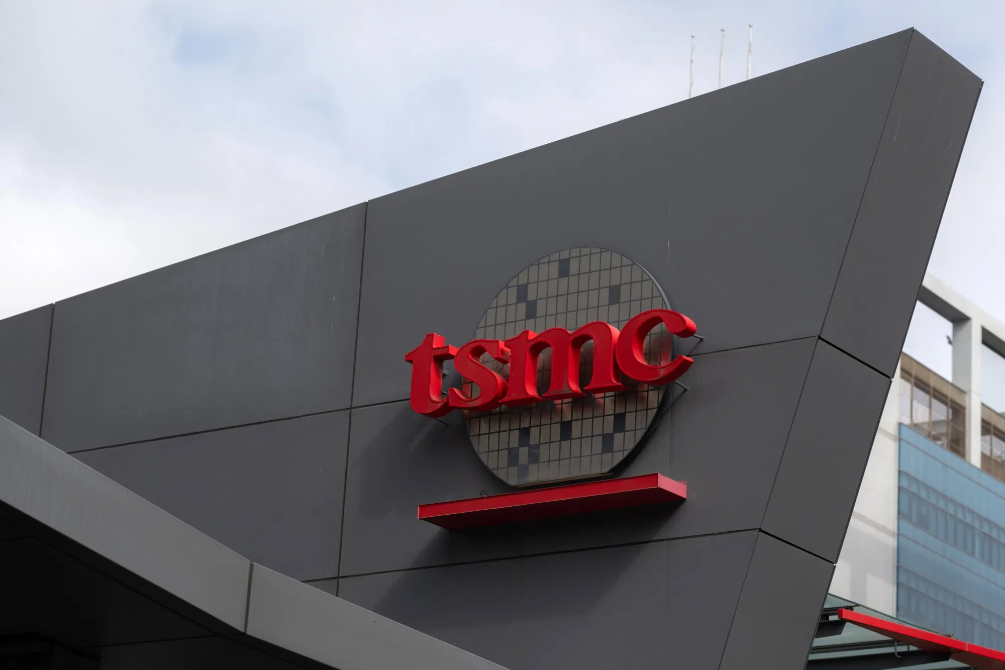 TSMC elevates two veterans to COO in succession move - The Business Times