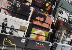 Vinyl records return to the inflation basket for the first time since 1992, joining compact discs, music streaming subscriptions and digital downloads after a resurgence in demand for more tangible forms of music.