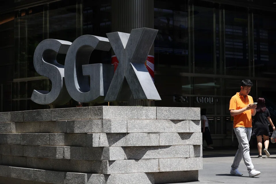 SGX queried Best World on the reasons for its significant other liabilities of S$27.3 million, when it had recorded cash and cash equivalents of about S$488.9 million as at end-September. 