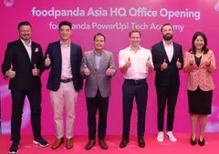 From left: Ingo Laubender, vice-president for people and corporate tech at foodpanda; Lawrence Wen, managing director of foodpanda Singapore; Senior Minister of State Tan Kiat How; Jakob Angele, chief executive of foodpanda; Pedram Assadi, chief operating officer of foodpanda Asia-Pacific.